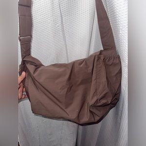 Uniqlo Drawstring Shoulder Bag